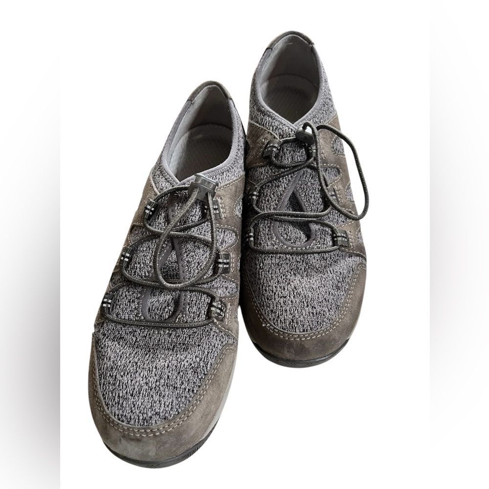 Dansko woman’s SZ 37 EU  Gray Athletic Shoes